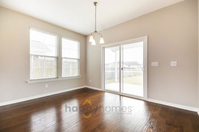 Building Photo - 3 Bedroom 2.5 Bath Home in Cane Bay Plantation of Summerville!