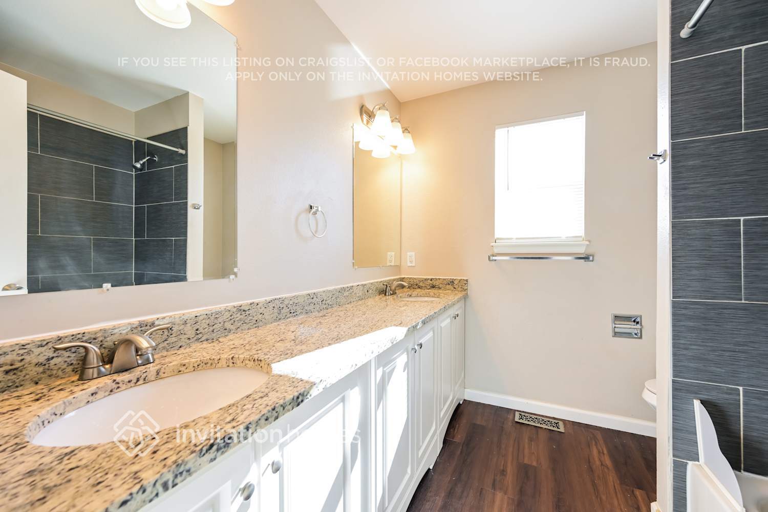 Building Photo - 5224 S Jericho St