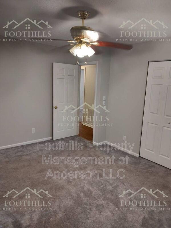 Building Photo - 505 Woodland Cir