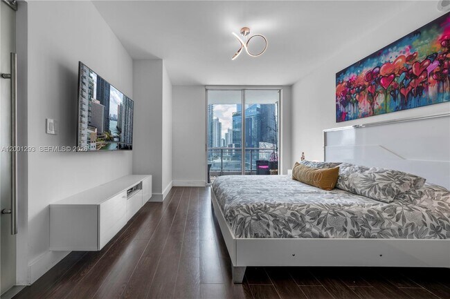 Building Photo - 90 SW 3rd St