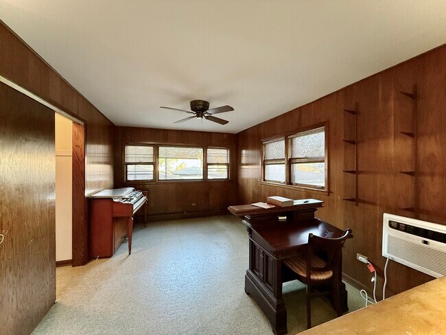 Building Photo - 2631 N 74th Ave