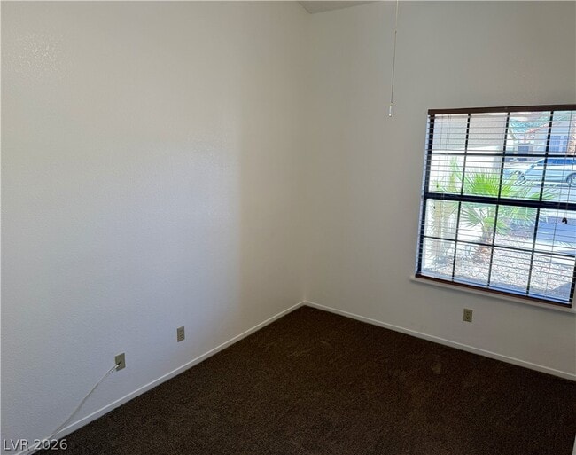 Building Photo - 1923 Magnolia Dr