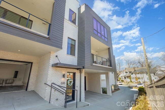 Building Photo - 616 Queens Rd