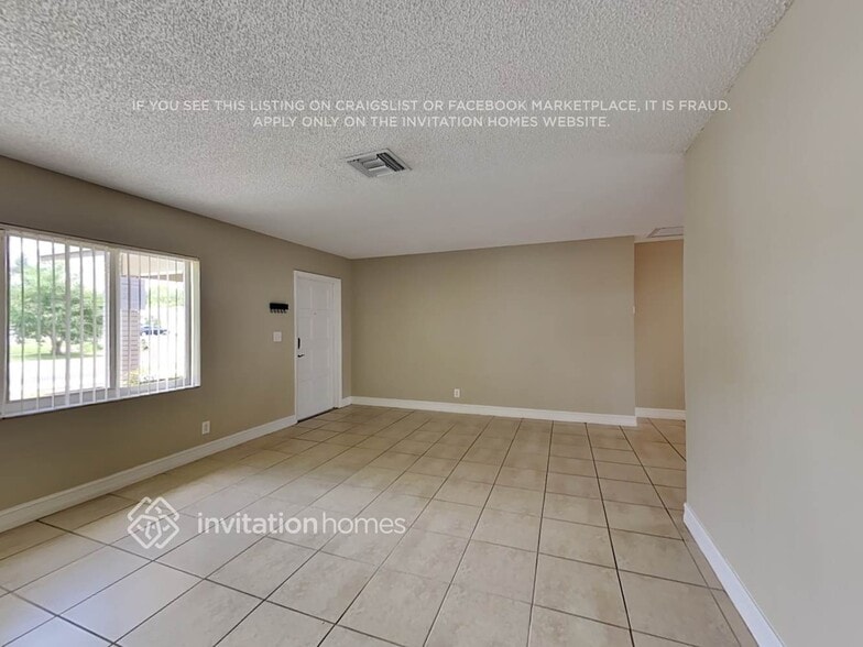 Building Photo - 6864 NW 28th Ave