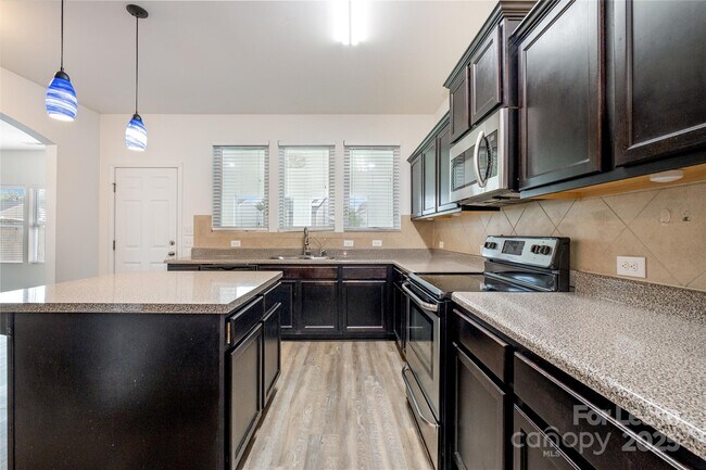 Building Photo - 10327 Snowbell Ct