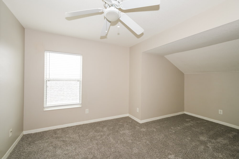 Building Photo - 8226 Summer Wood Ln