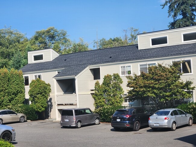 Building Photo - Heather Ridge, 2 Bedrooms, 1 Bathroom Apar...