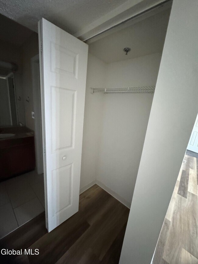 Building Photo - 9 Residence Inn Dr