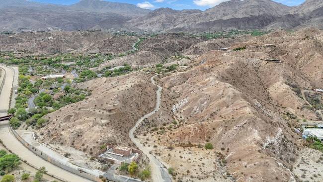 Building Photo - 72384 Ridgecrest Ln