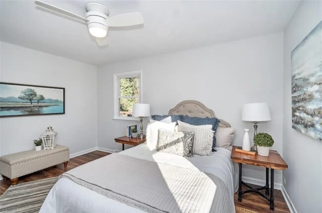 Building Photo - 21507 Court St