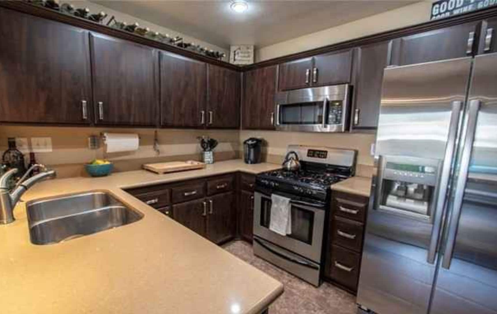 Upgraded Kitchen - 23924 Arroyo Park Dr