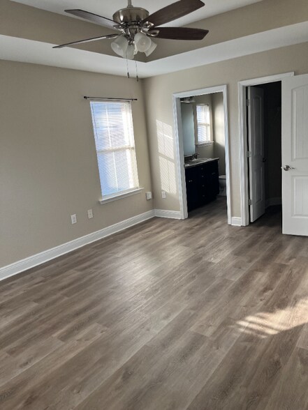 Building Photo - 18169 Cardinal Ln