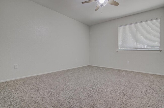 Building Photo - 5301 Indio Cir