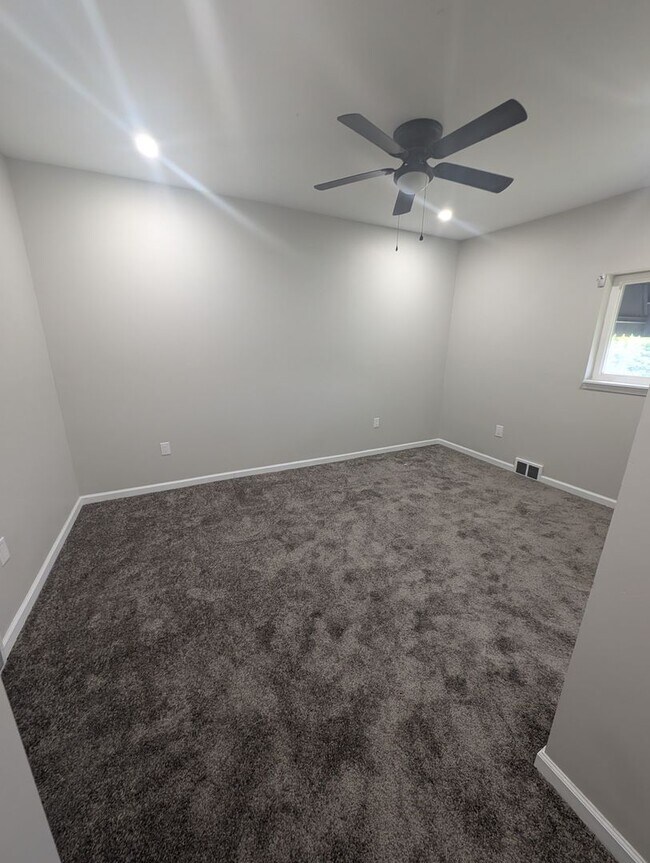 Building Photo - 3Bed/2 Bath Home in Southside -- Available NOW!
