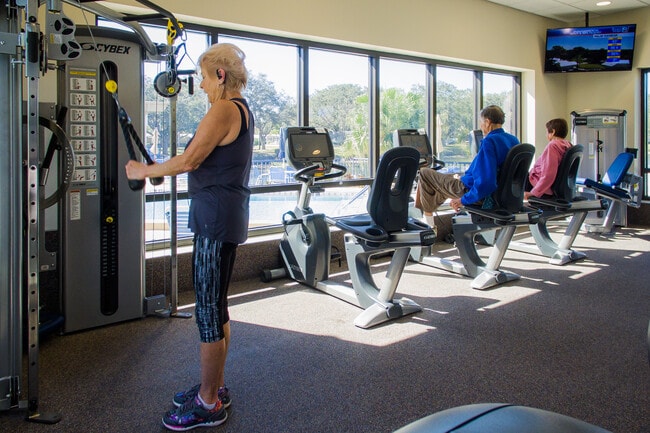 Building Photo - 5307 Camelot Dr E