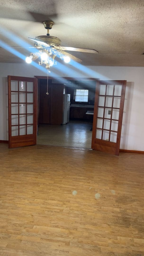 Building Photo - Anthony Home