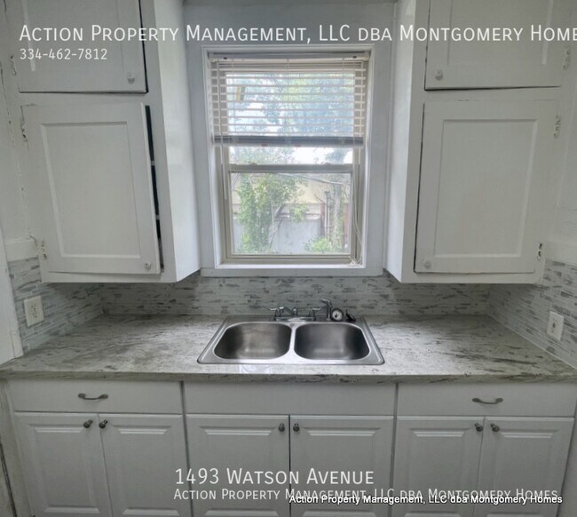 Building Photo - 1493 Watson St
