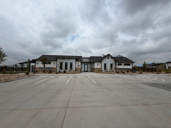 Building Photo - 716 Galloway Dr