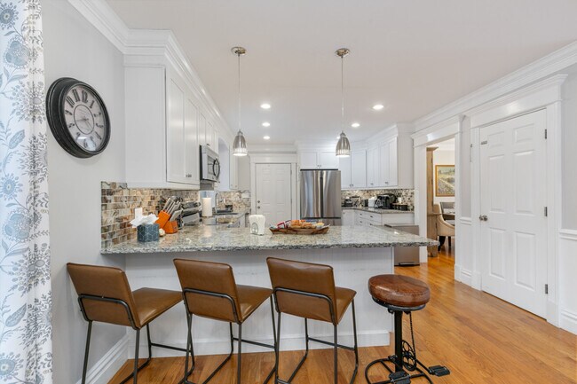 Building Photo - 3 Chapel Way