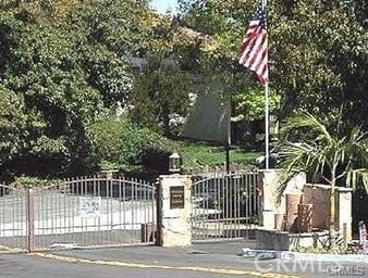 Building Photo - 3450 Avocado Hill Way