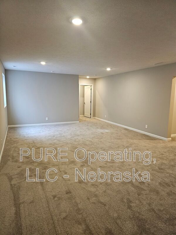 Building Photo - 17451 Tucker St