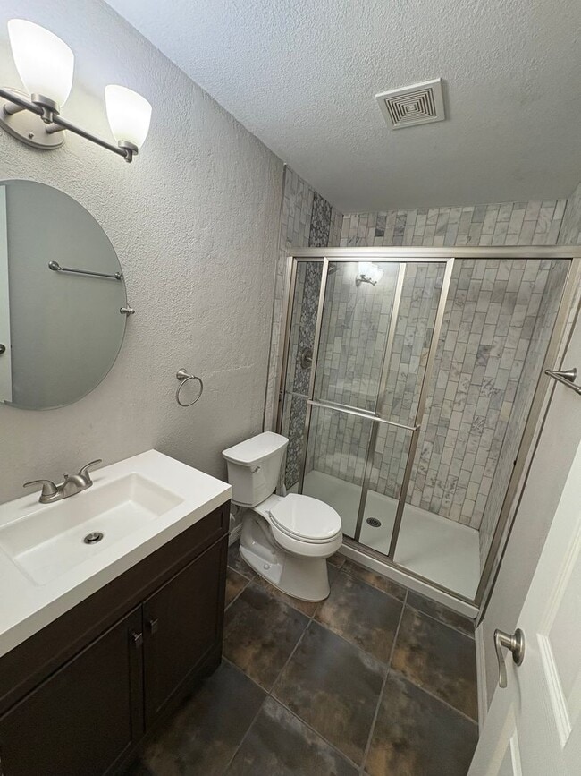 Building Photo - 1019 N Tremain St