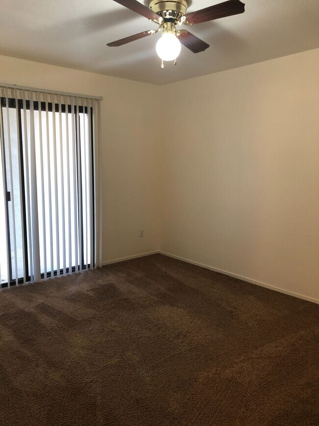 Building Photo - 6811 Klamath Way