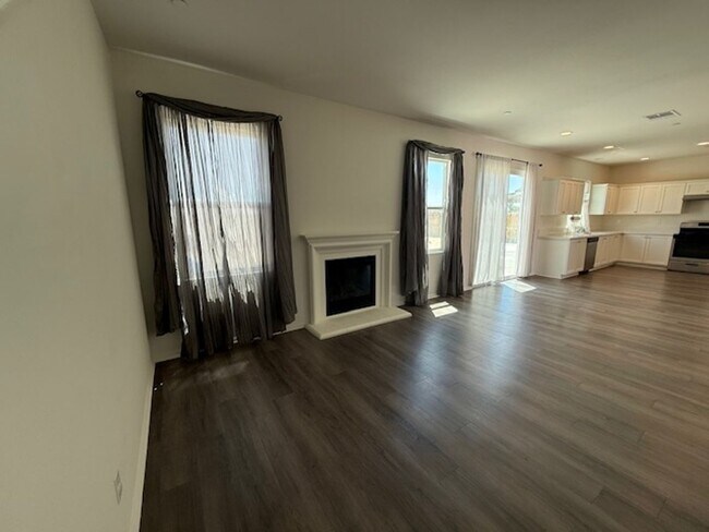 Building Photo - 2917 La Calle Audaz Ave