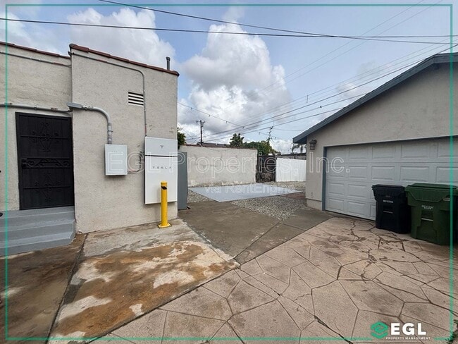 Building Photo - 6426 2nd Ave