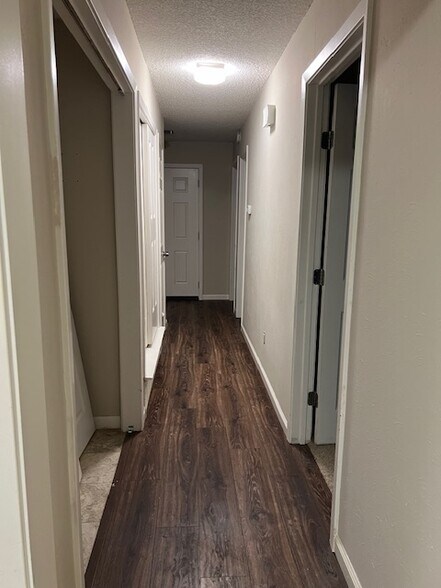 Building Photo - 3705 W Pioneer Pkwy