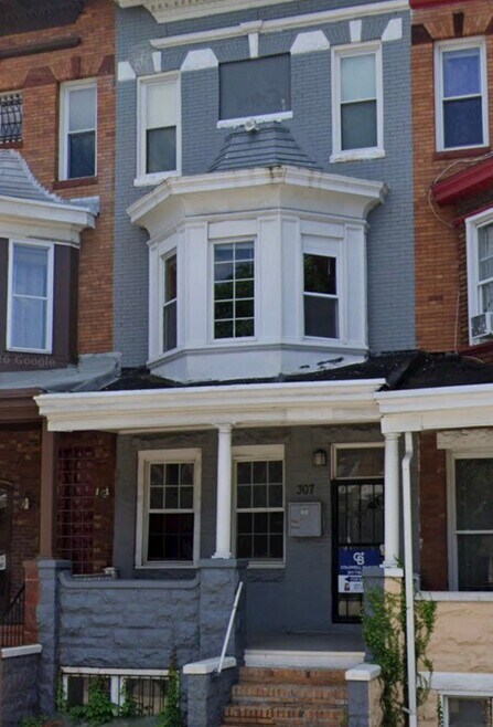 Building Photo - 307 E 25th St