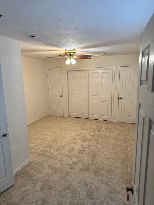 Building Photo - 139 Phanturn Ln