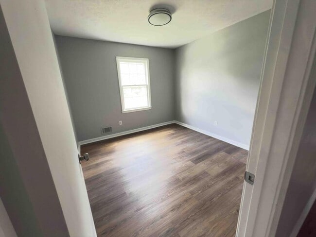 Building Photo - 4307 Parkview Dr
