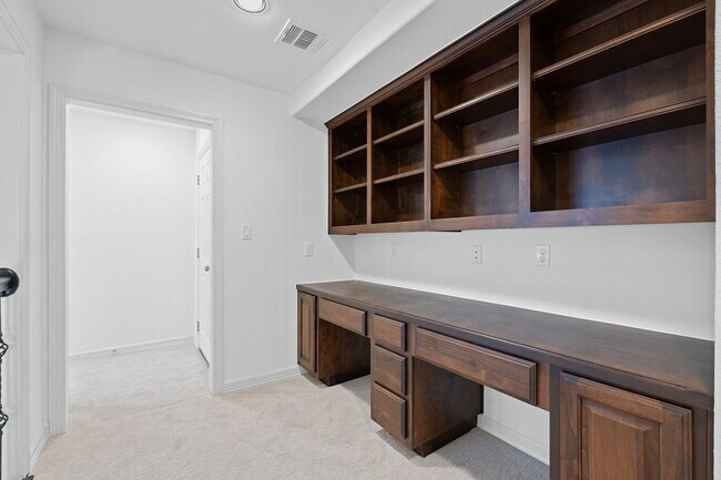 Building Photo - 13271 Mesa Verde Dr