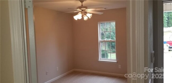 Building Photo - 5473 Harris Cove Dr