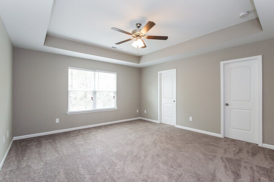 Building Photo - 542 Fieldcrest Dr
