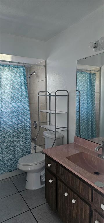 Building Photo - 12048 Henley Ave