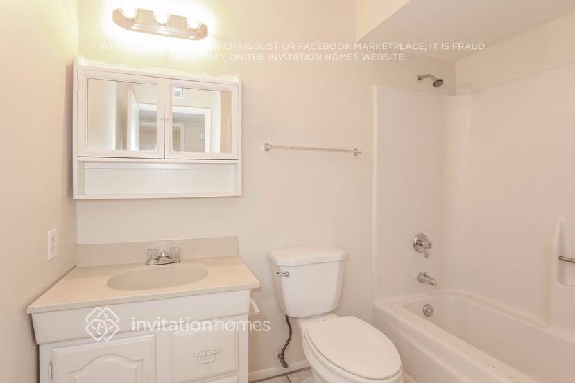 Building Photo - 3531 W Caribbean Ln