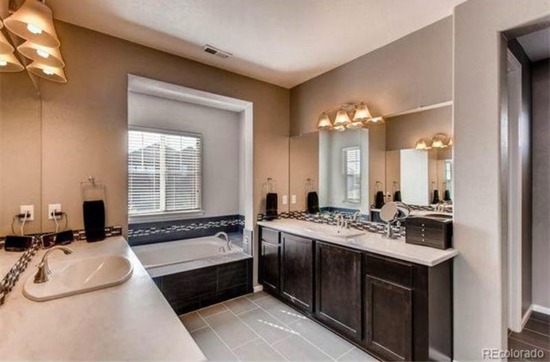Building Photo - 14992 Rider Pl