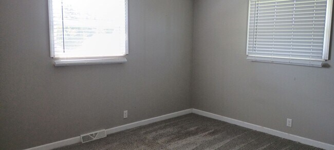 Building Photo - Buckeye Lake Home
