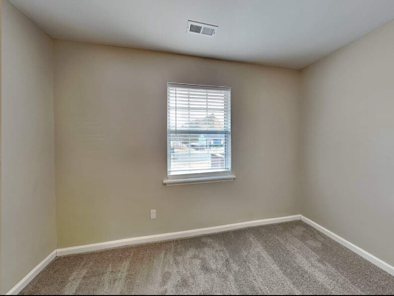 Building Photo - 200 Denver Ave