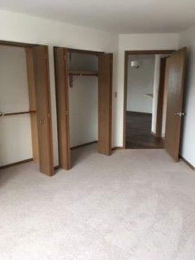 Building Photo - RENT SPECIAL - RENOVATED Condo Style Lower 2 Bedroom 2 Bathroom Apartment is Available