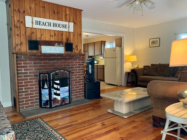 Building Photo - 67 Cable Rd