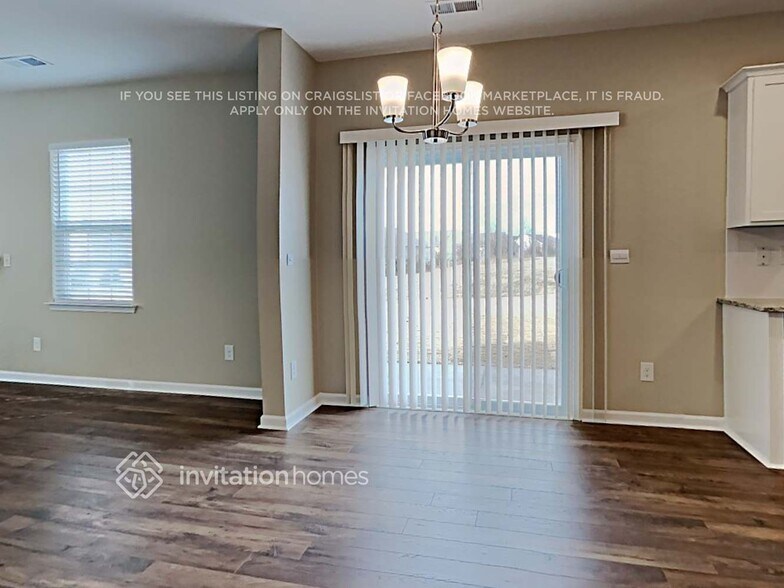 Building Photo - 1346 Kent Downs Ave SW