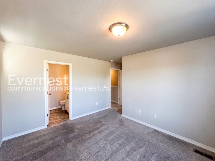 Building Photo - 945 Technology Ct