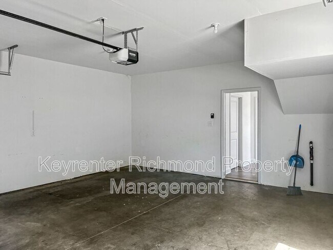 Building Photo - 13801 Randolph Pond Ln