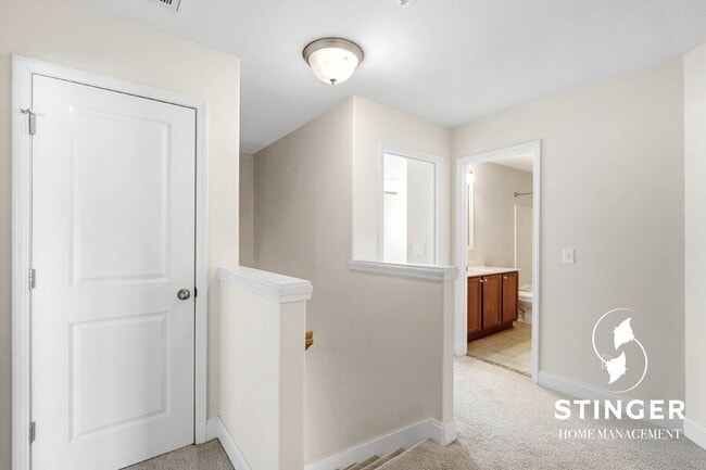 Building Photo - 1216 Hearthstone Dr