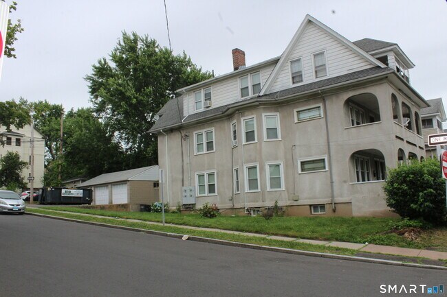 Building Photo - 45 Grandview Terrace