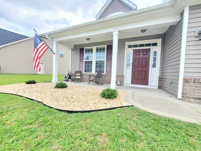Building Photo - Gorgeous Home In Turnberry Subdivision