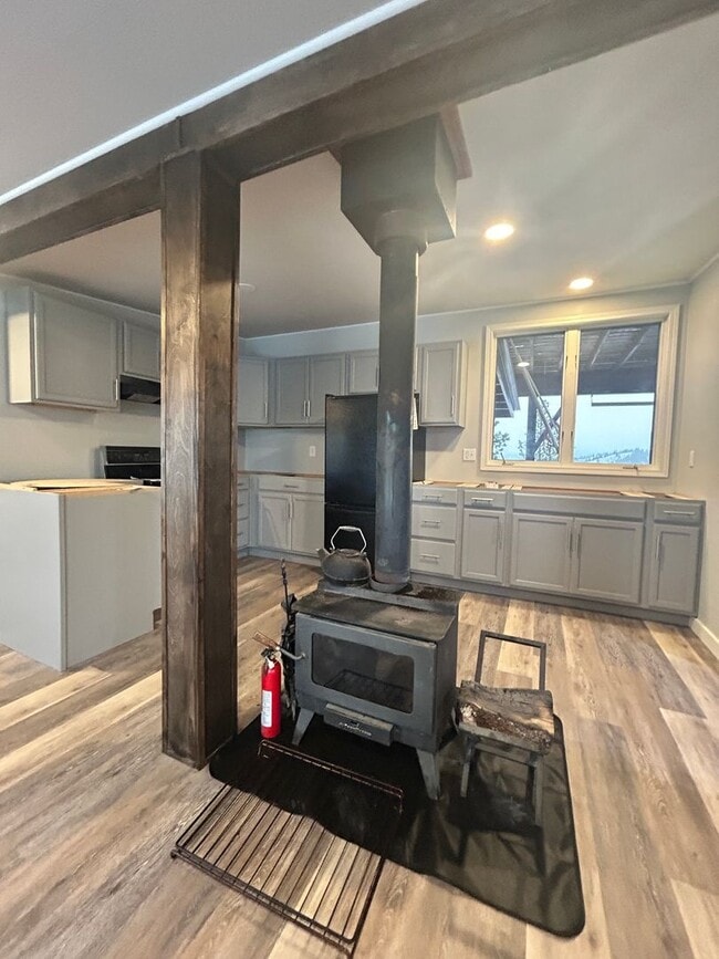 Building Photo - Cozy 1-Bed Cabin on 30 Private Acres – Incredible Views & Outdoor Access